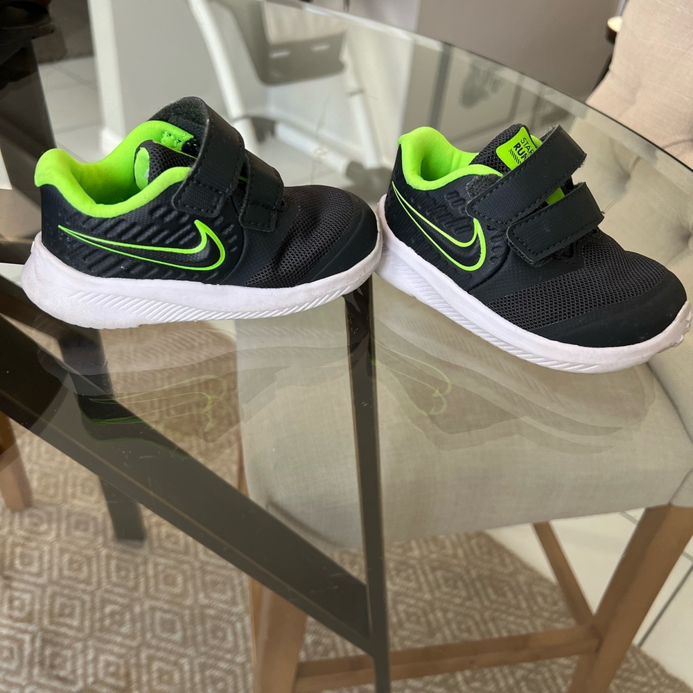 Nike Toddler Sneakers- Star Runner